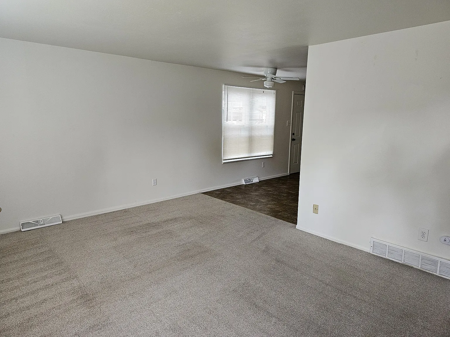 1162 Cree Dr — Photo 2