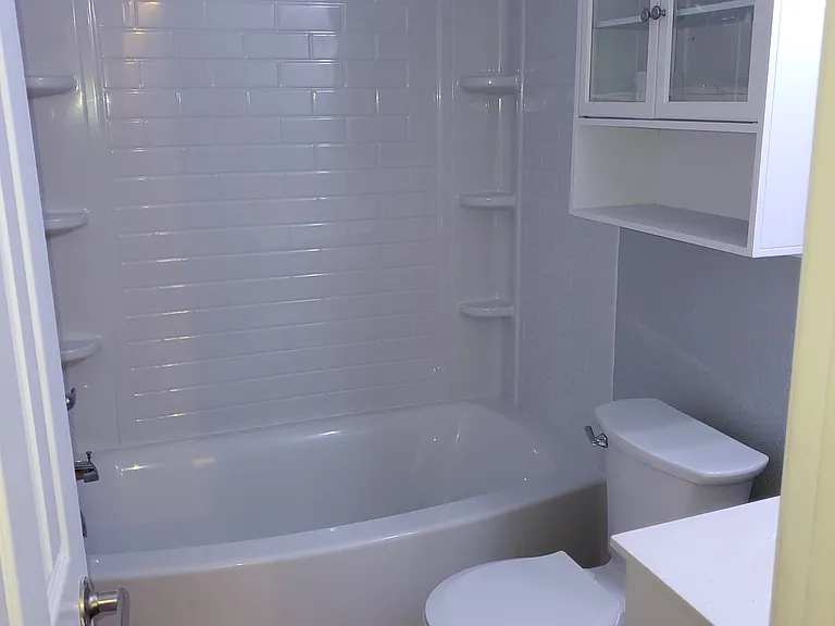 1804 N Streamline Dr — Photo 2