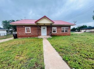 227 E 3rd St, Carnegie, OK 73015