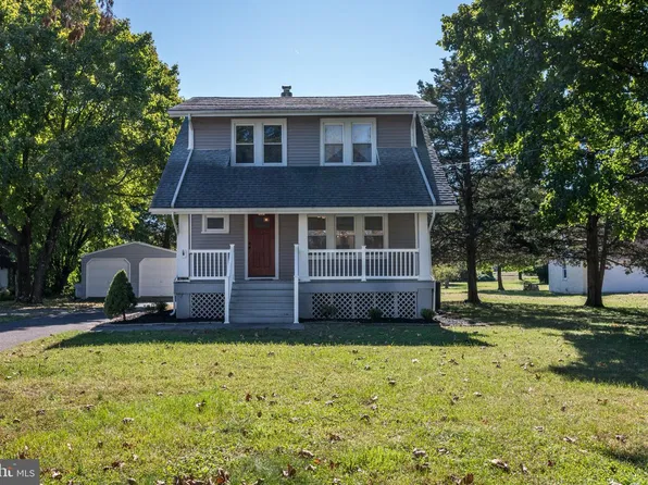 265 W Sherman Ave, Vineland, NJ 08360