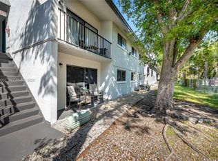 Villa Bellini, Hialeah, FL 33015