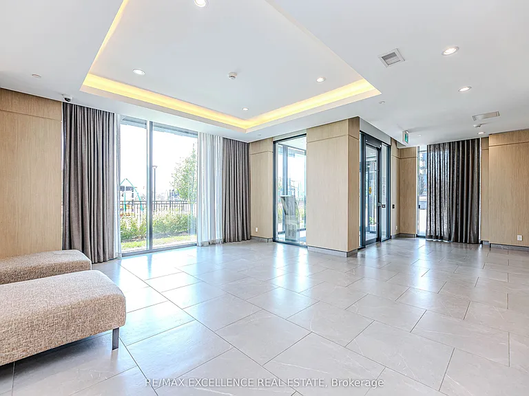 215 Veterans Dr #1008S — Photo 4