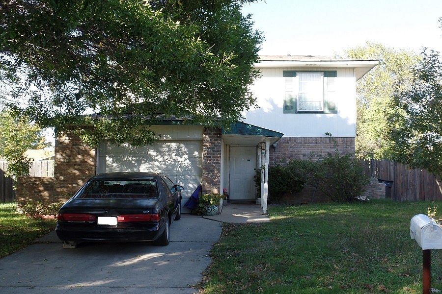 1st image of 2413 Dancy Dr N