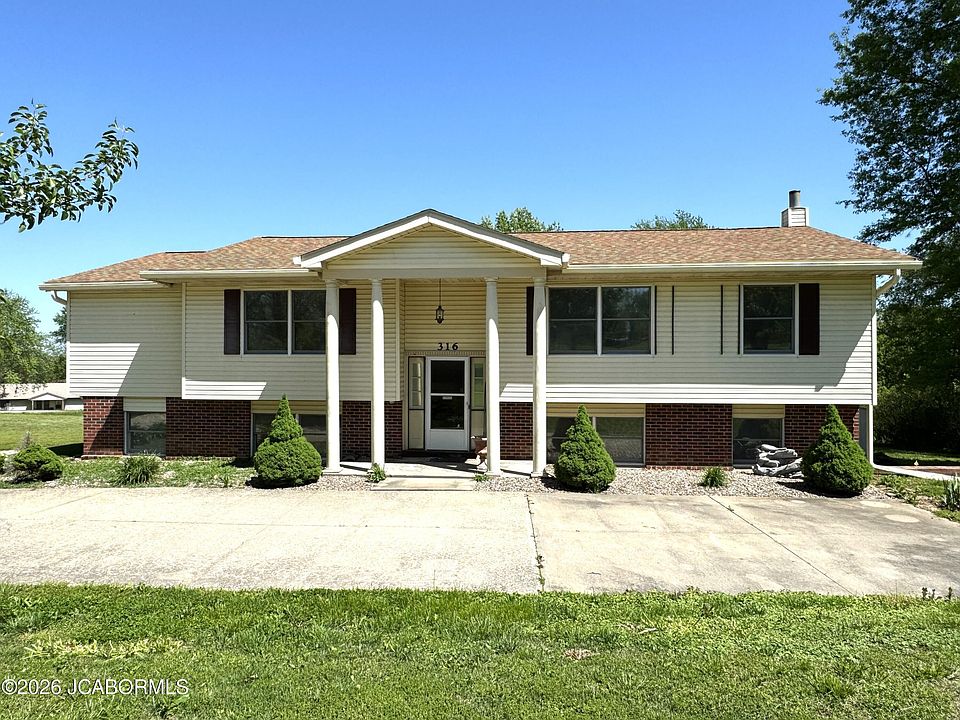 1st image of 316 Carel Rd