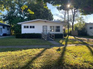 1853 Hosler St, Flint, MI 48503