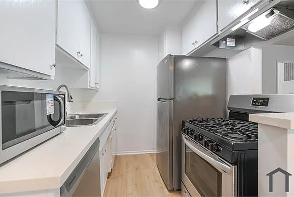 12550 Pacific Ave #5 — Photo 6