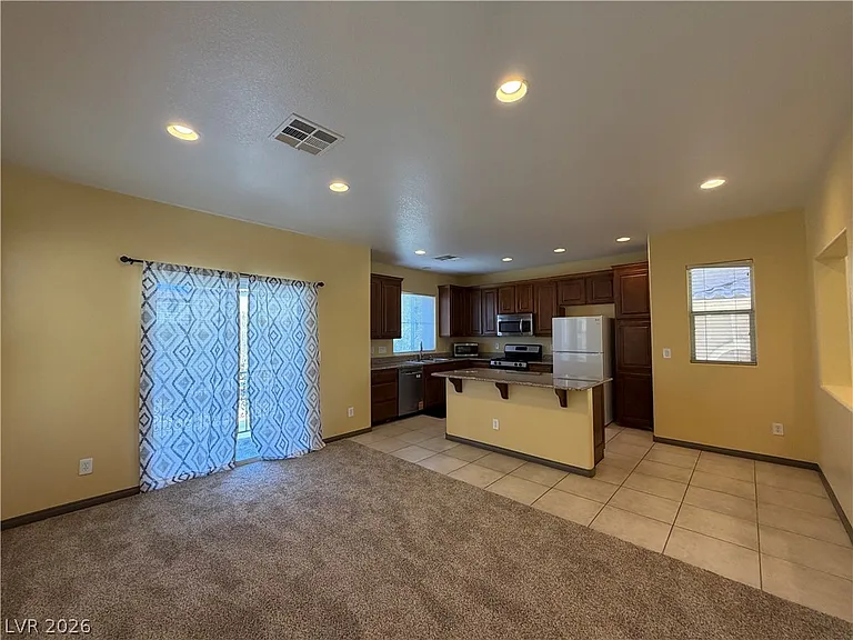 10811 Ackers Dr — Photo 8