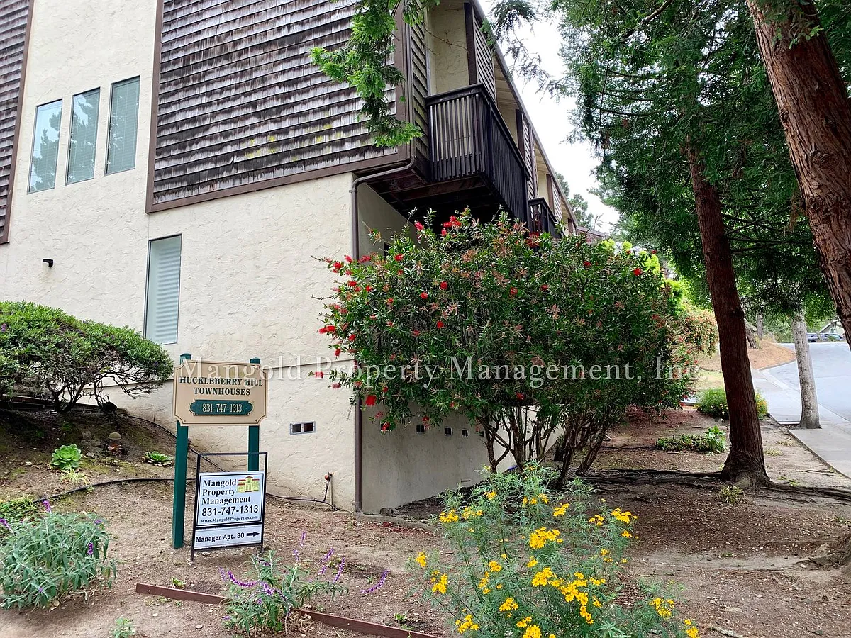 Building Photo - Huckleberry Hill Apartments