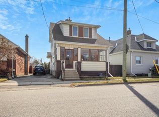 52 Bishop St, Brantford, ON