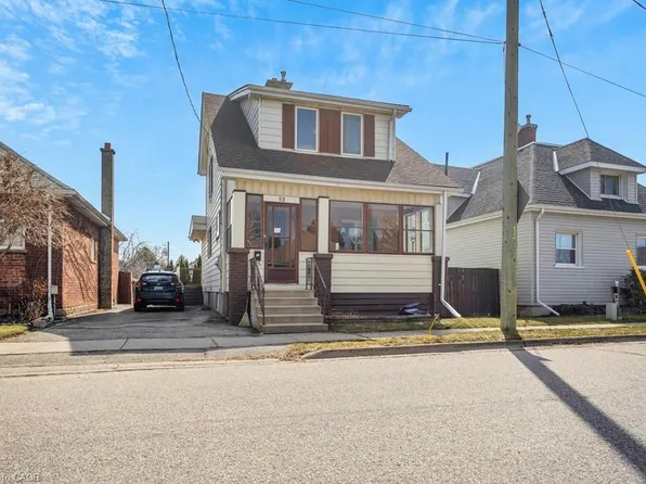 52 Bishop St, Brantford, ON N3S 1M2