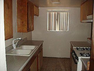 4th image of 745 Celia Dr