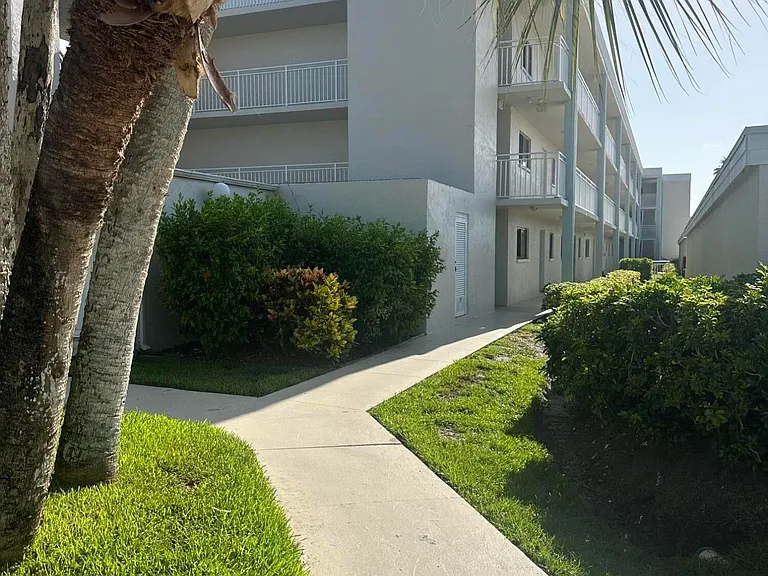 1595 N Atlantic Ave #108 — Photo 21