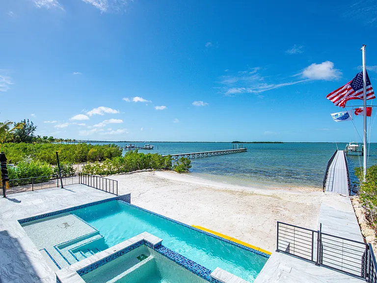 528 Bay Shore Dr — Photo 83