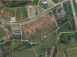 5.8 Bear Ln, Tellico Plains, TN 37385