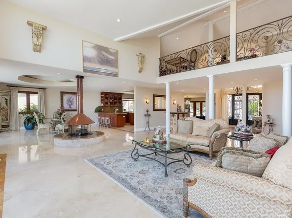 7137 Avenida Altisima, Rancho Palos Verdes, CA 90275