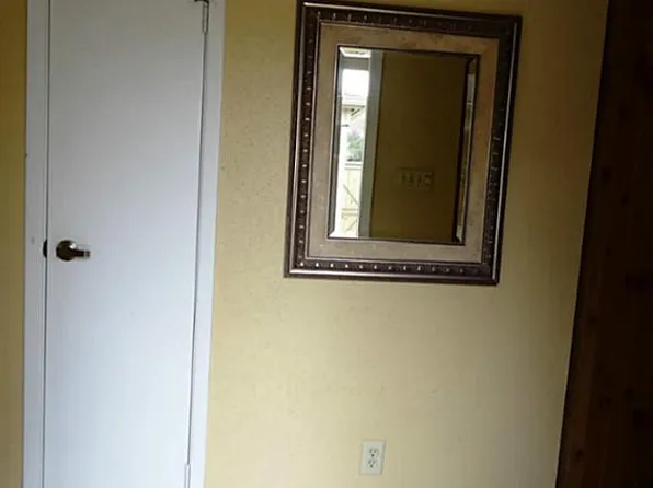 8318 Shadow Wind Dr, Houston, TX 77040