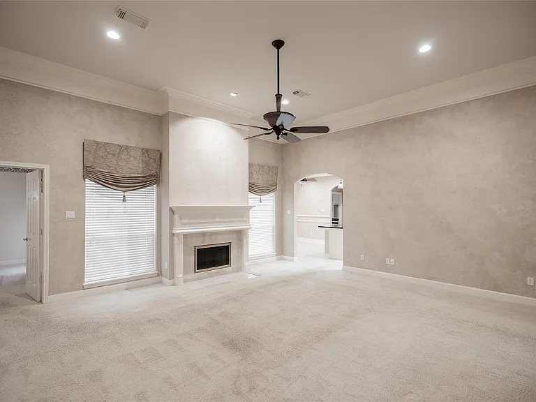 26910 Willow Ln — Photo 5