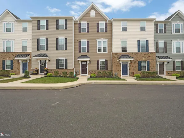 122 Compass Dr, Lansdale, PA 19446