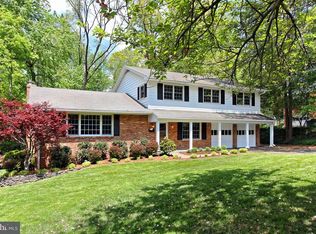 3632 Camelot Dr, Annandale, VA 22003