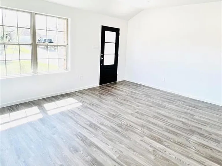 22445 Mountain Pine Dr — Photo 7