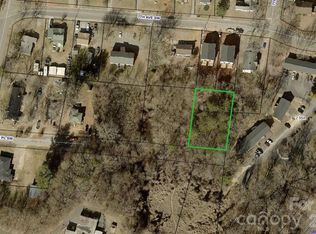 7 7th Avenue Pl SW, Hickory, NC 28602