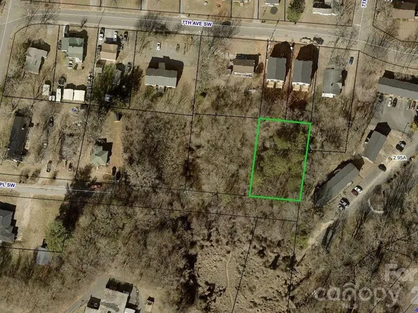 7 7th Avenue Pl SW, Hickory, NC 28602