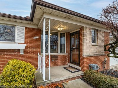 7479 Carrousel Blvd, Westland, MI, 48185