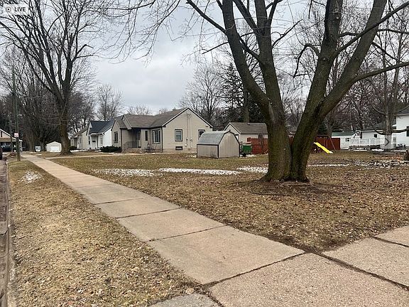 5th image of 124 Willow St