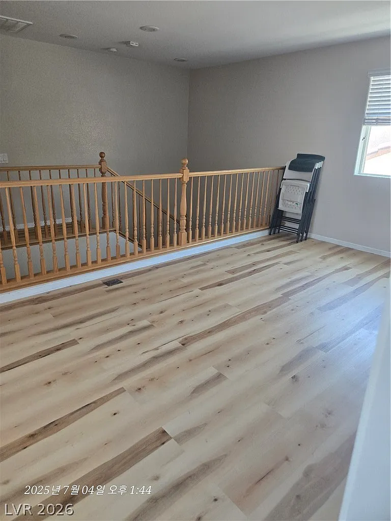 3 bed, 2.5 bath, 2031 sqft, $2,200 — Photo 4