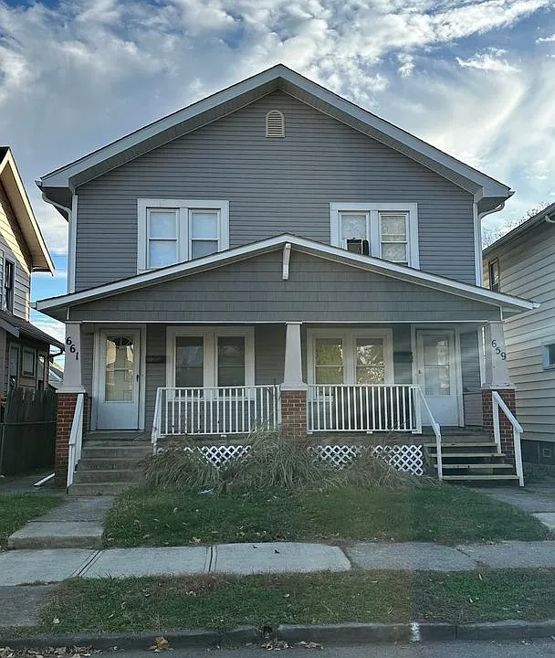 659-661 Hanford St