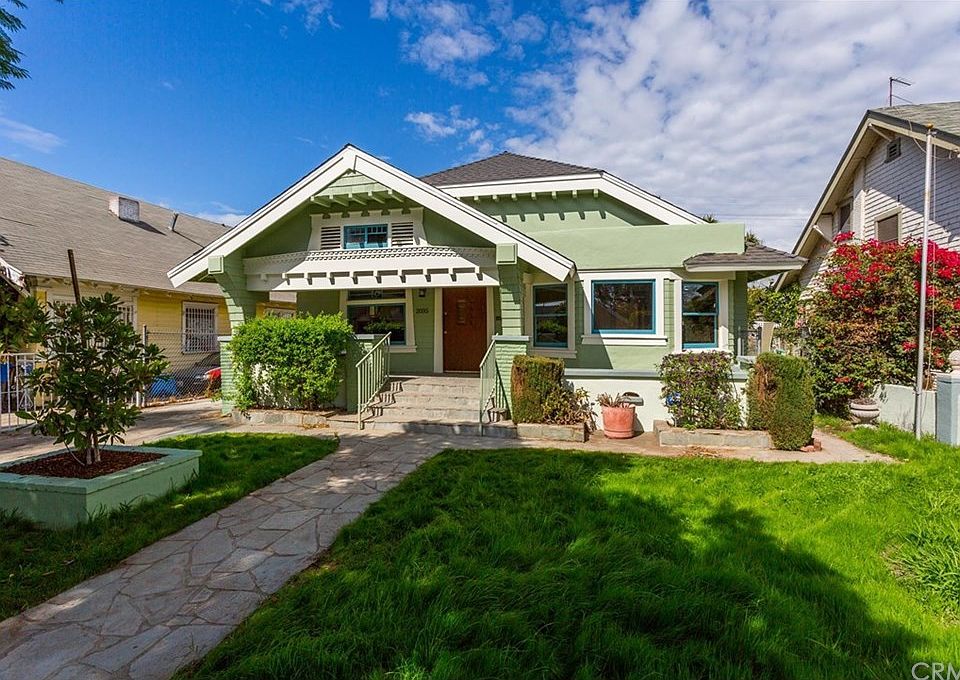 1st image of 2035 W 29th Pl