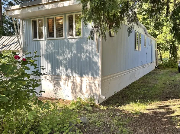 37635 Row River Rd Space 7, Dorena, OR 97434