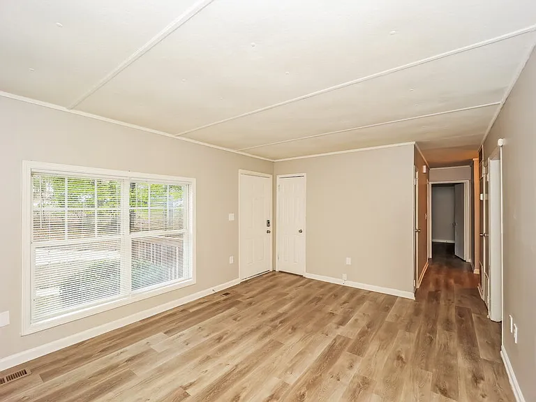 6608 Dorian Dr — Photo 4