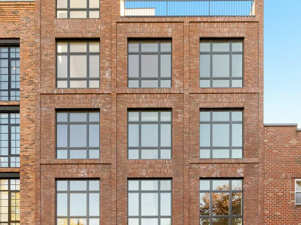 40 Devoe Street