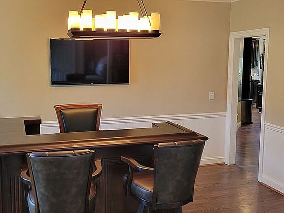 5th image of 1513 Clear Brook Dr