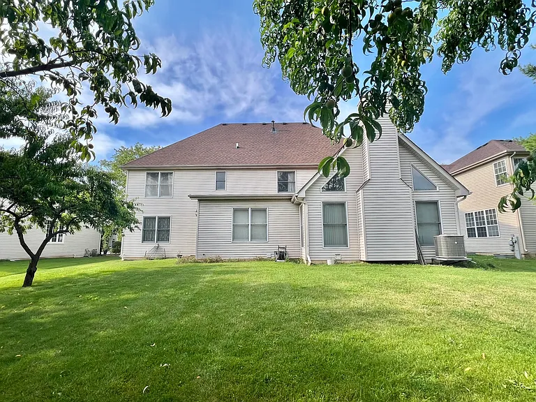 780 Sigmund Rd — Photo 19