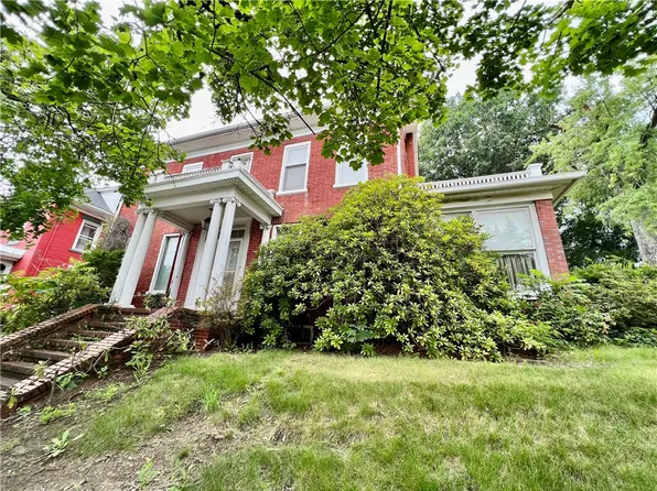 125 Broadway St, Meyersdale, PA 15552