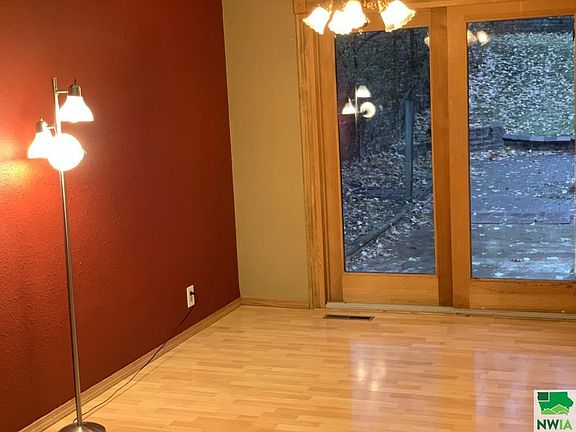 4th image of 3321 Pawnee Pl