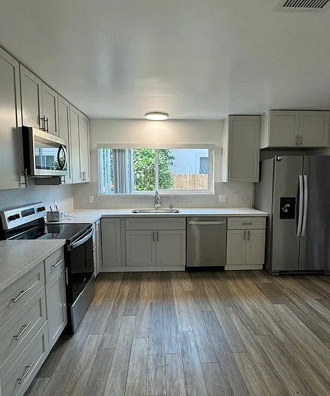 757 Applewood Dr — Photo 5