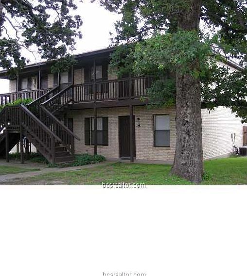 1st image of 1006 Summer Court Cir APT B