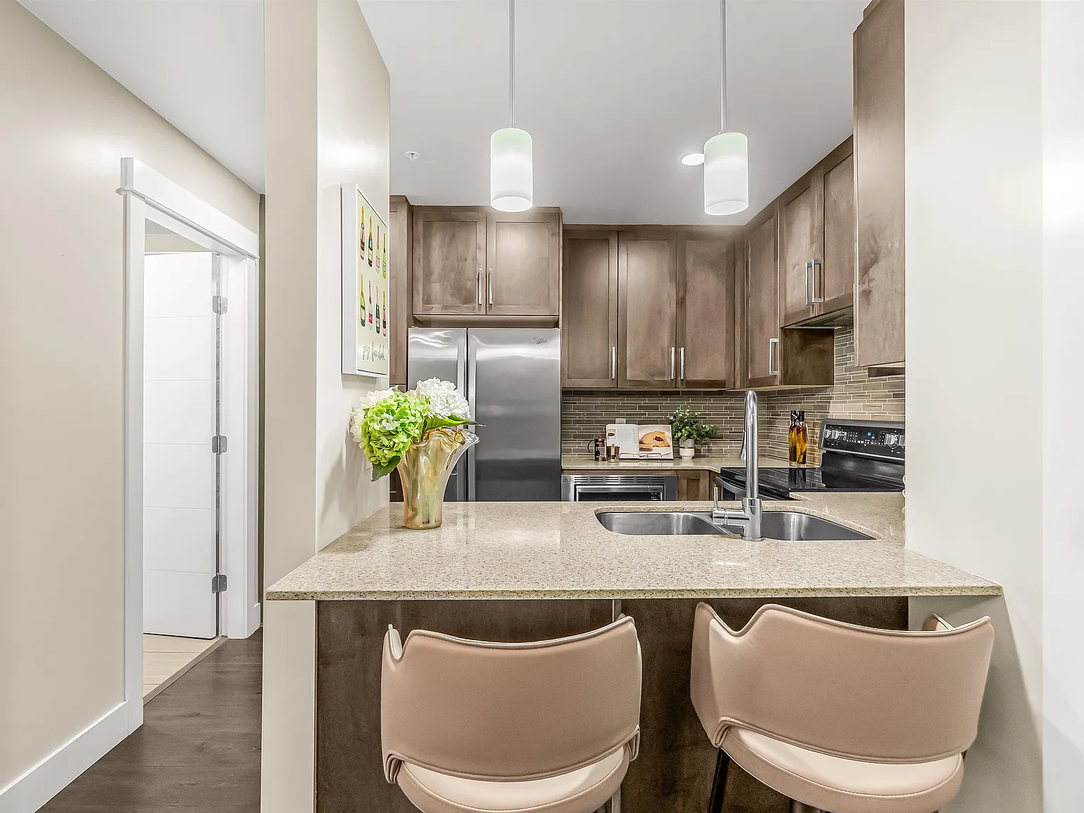 1 bed, 491 sqft, $2,000 — Photo 3
