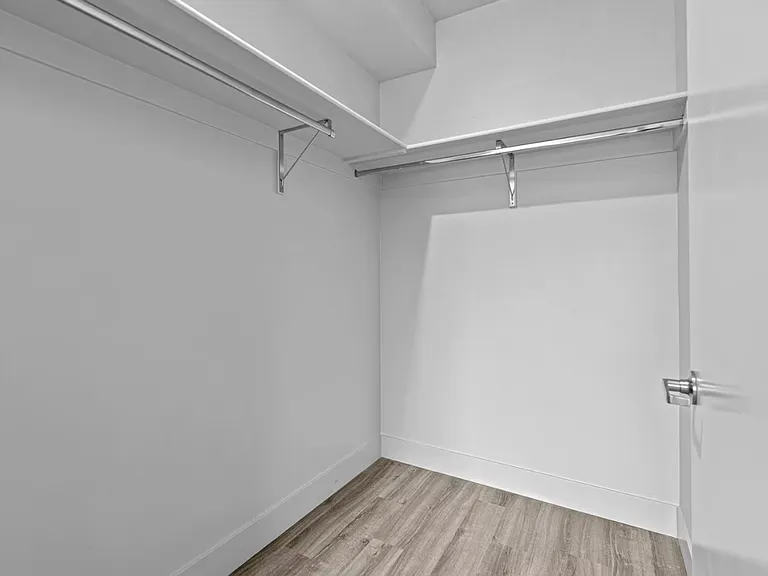 The Eliana Apartments — Photo 17