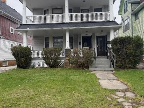 1881 Mannering Rd, Cleveland, OH 44112