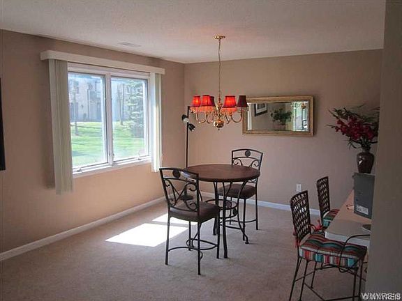 3rd image of 682 Northridge Dr APT 108