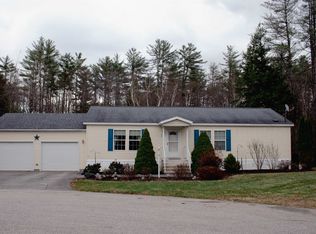 5 Woodgate Cir, Tilton, NH 03276