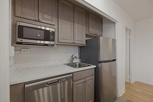 5631 N Sheridan Rd #S1106 Photo 1 5631 N Sheridan Rd #S1106 Photo 1
