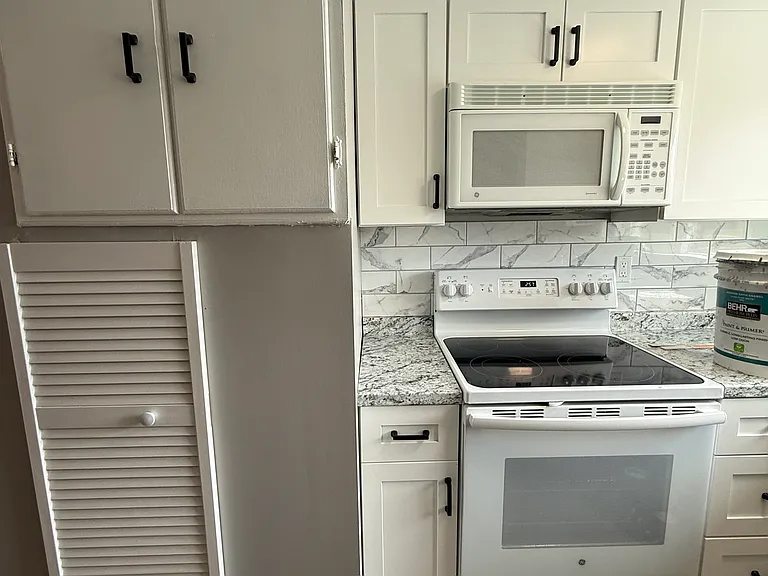 1310 E Highland Rd #S — Photo 6