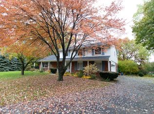 2223 Colonial Park Ct, Bloomfield Hills, MI 48304