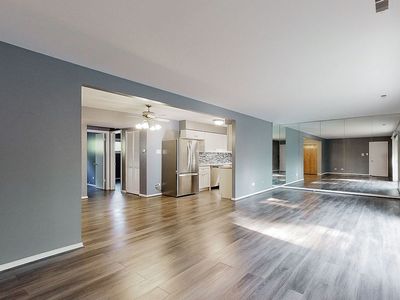 627 N Carroll Pkwy APT 105, Glenwood, IL, 60425