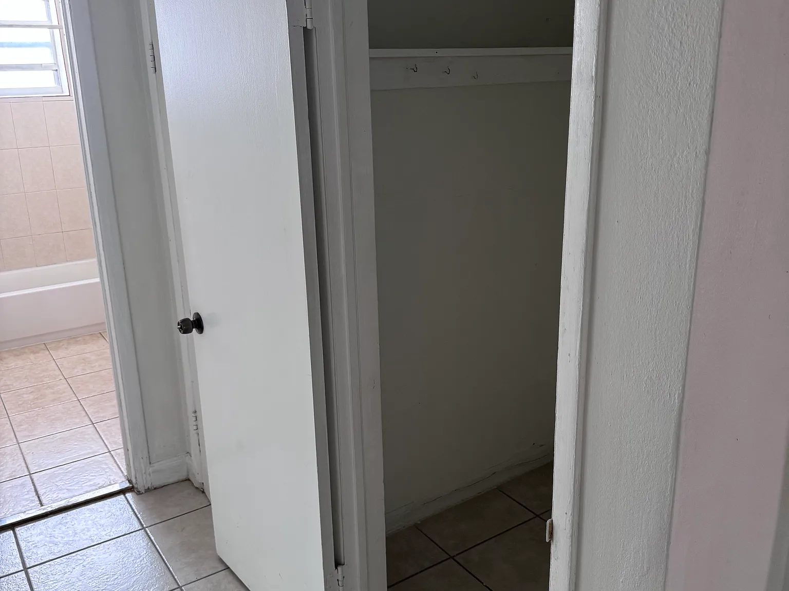 2 bed, $2,200 — Photo 3